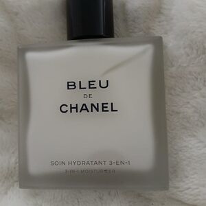 CHANEL Soothing Aftershave  3 In 1 Moistoruzer